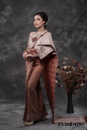 ชุดไทยเจ้าสาว ชุดไทยจักรพรรดิ์ เช่าที่แบมบี้ เวดดิ้ง ห้วยขวาง